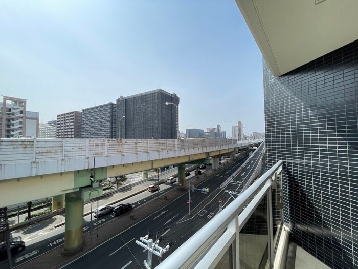 物件内観写真16　(室内からの展望)