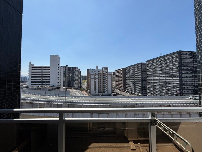 物件内観写真17　(室内からの展望)