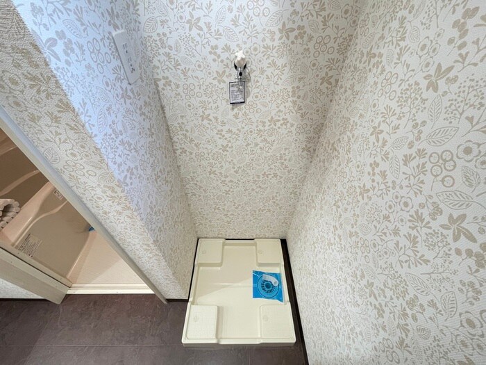 物件内観写真17　(洗濯機置場)