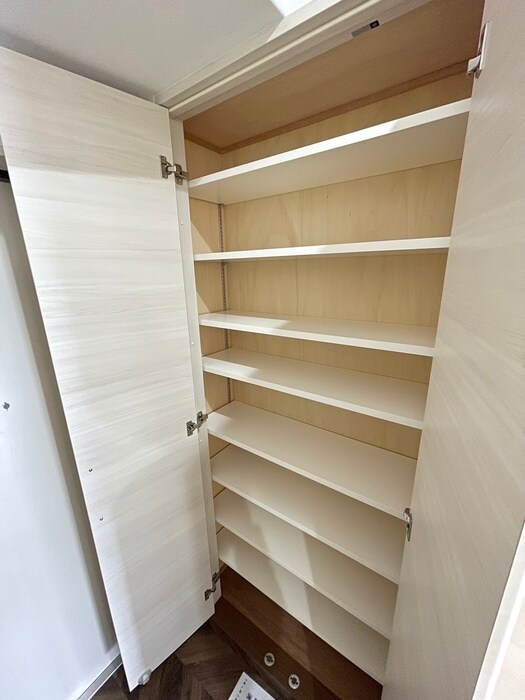 物件内観写真18　(靴箱)