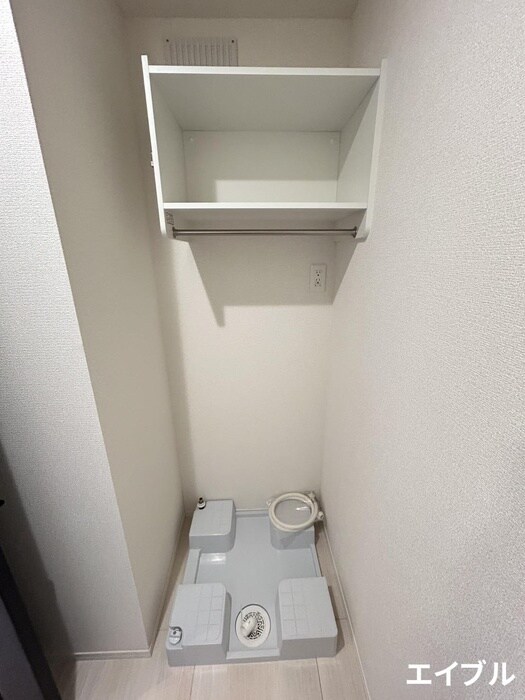 物件内観写真13　(洗濯機置場)