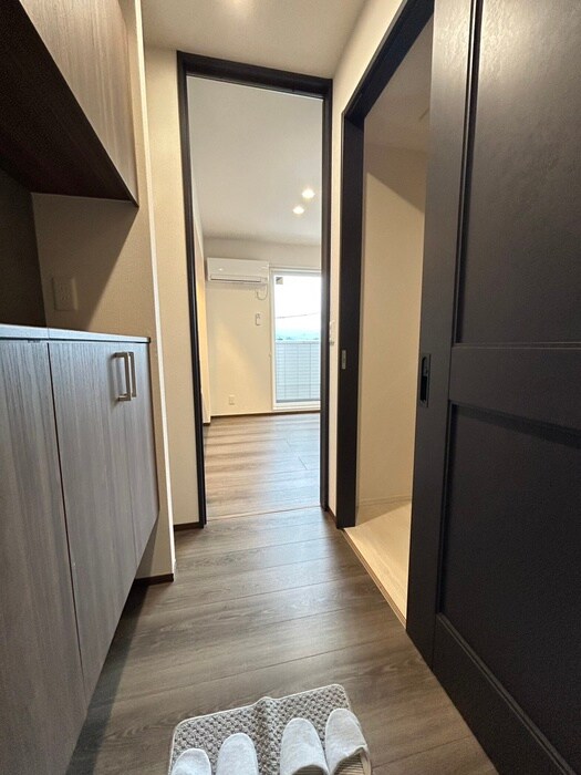 物件内観写真22　(玄関)