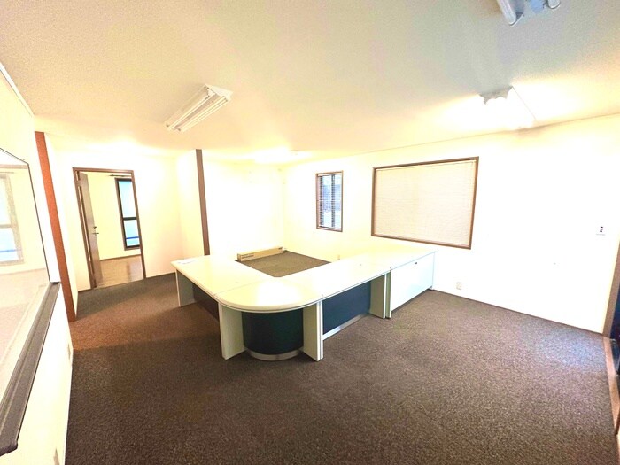 物件内観写真2　(居室)