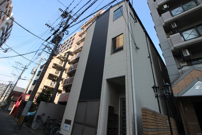 フェリスタ博多駅南の物件外観写真
