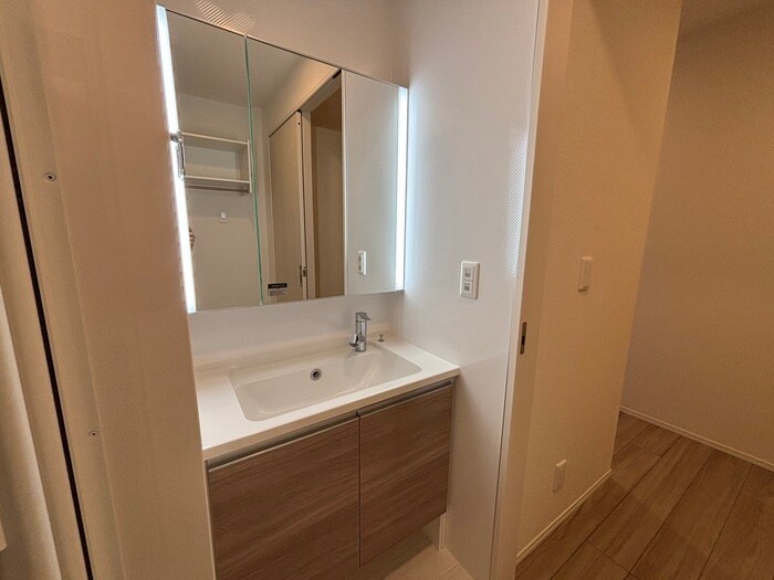 物件内観写真11　(洗面)