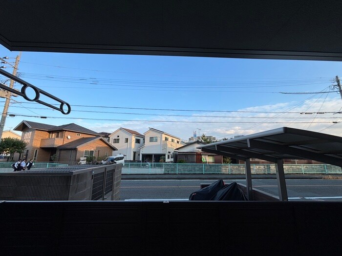 物件内観写真22　(室内からの展望)