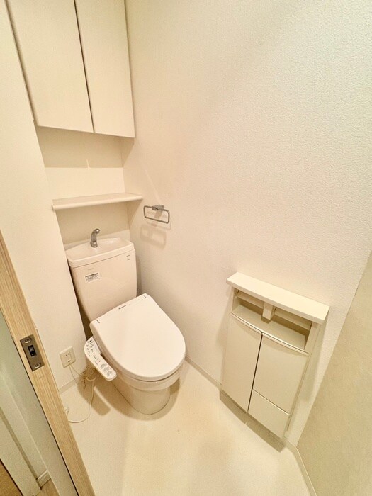 物件内観写真9　(トイレ)