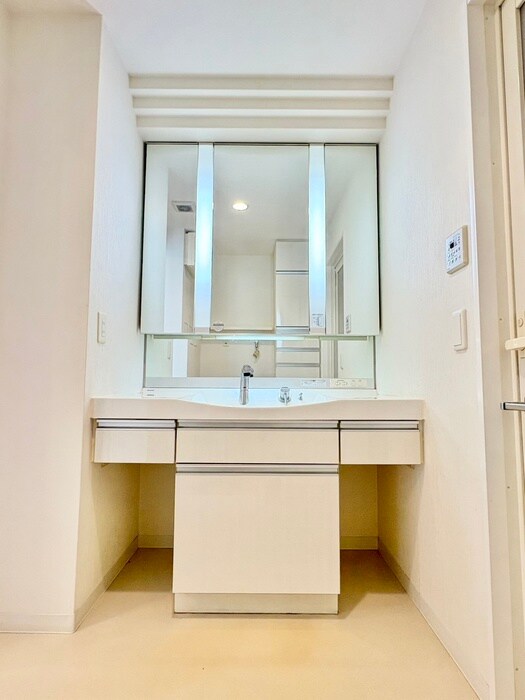 物件内観写真10　(洗面)