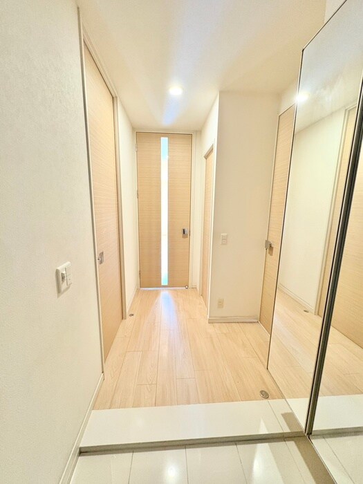 物件内観写真16　(廊下)