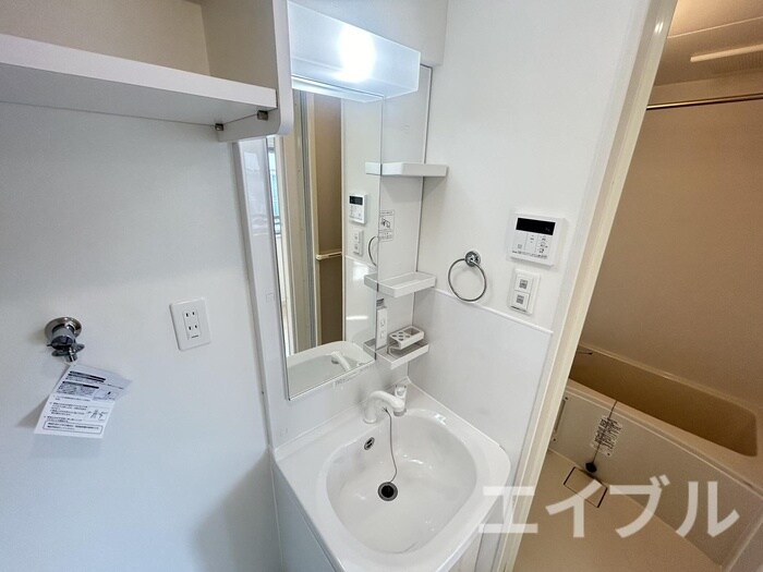 物件内観写真12　(洗面)