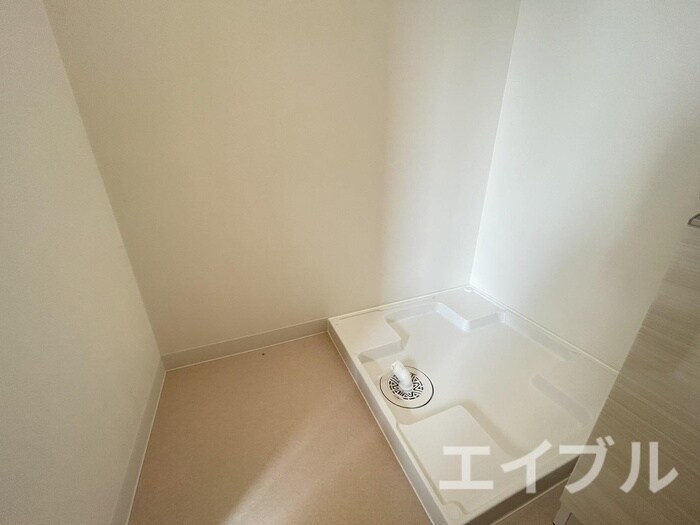 物件内観写真14　(洗濯機置場)