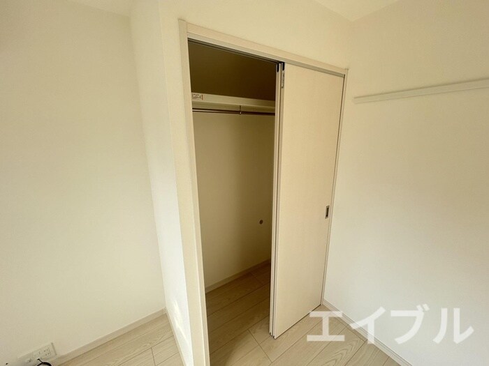 物件内観写真15　(収納)