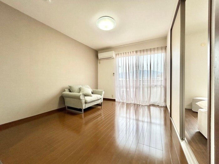 物件内観写真14　(廊下)