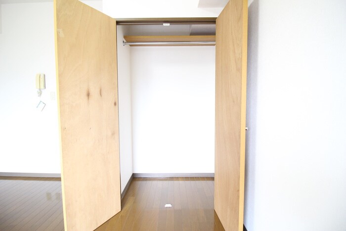 物件内観写真12　(収納)