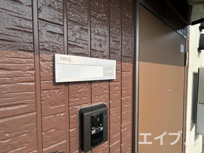 物件内観写真9　(玄関)