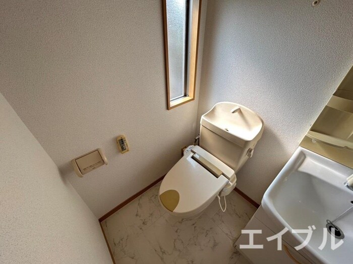 物件内観写真12　(トイレ)