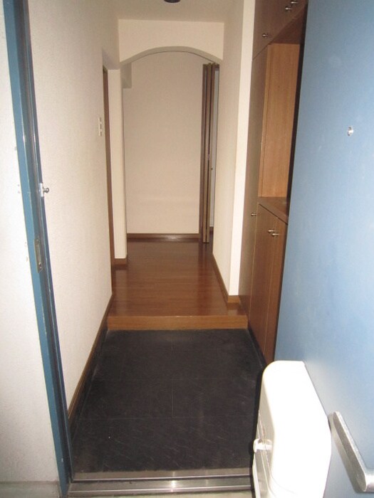 物件内観写真6　(玄関)