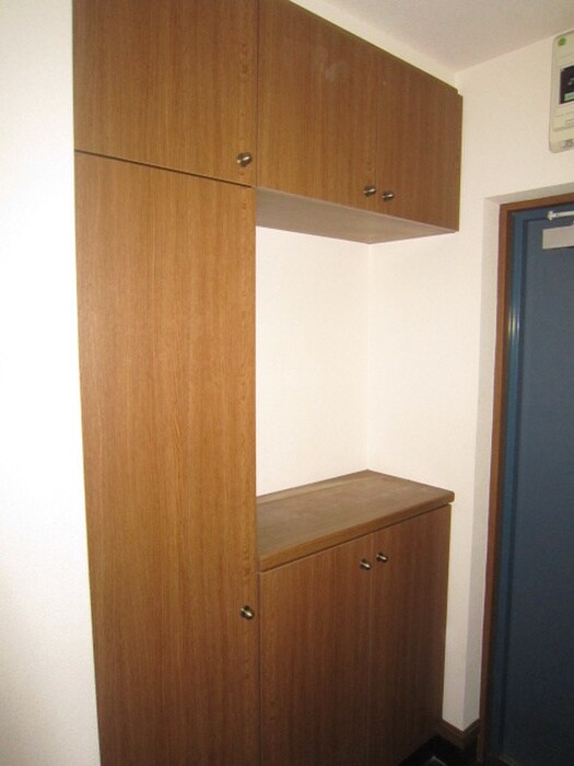 物件内観写真7　(靴箱)