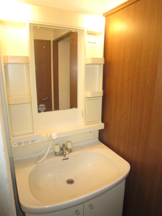 物件内観写真8　(洗面)