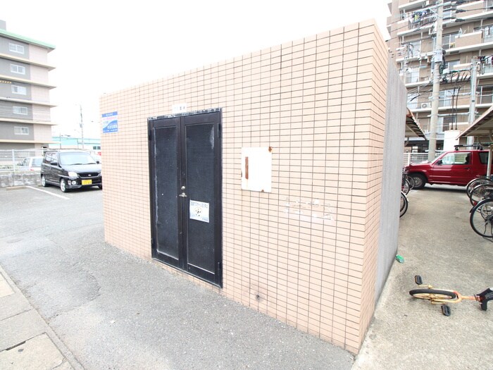 物件外観写真3　(建物設備)