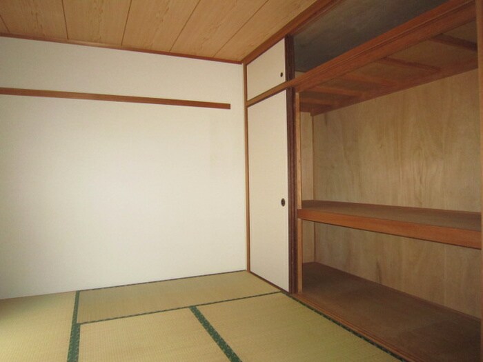 物件内観写真15　(居室)