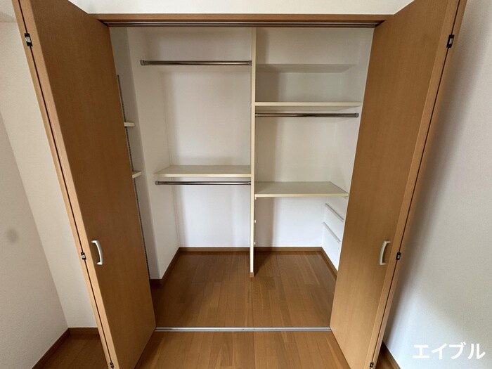物件内観写真16　(収納)