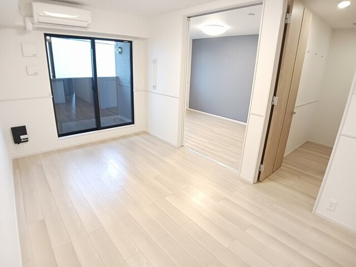 物件内観写真3　(居室)