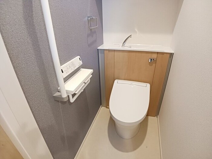 物件内観写真7　(トイレ)