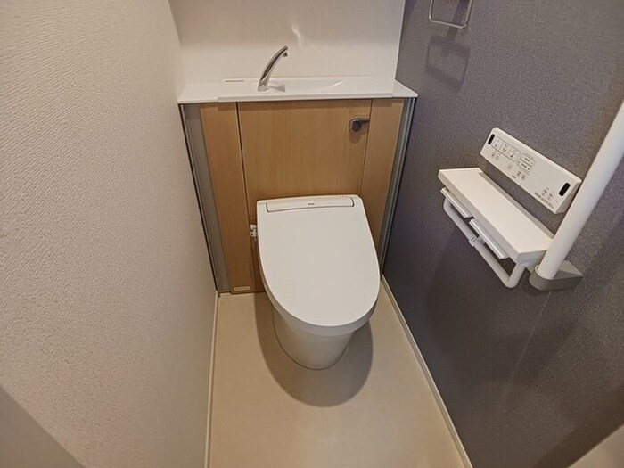 物件内観写真7　(トイレ)