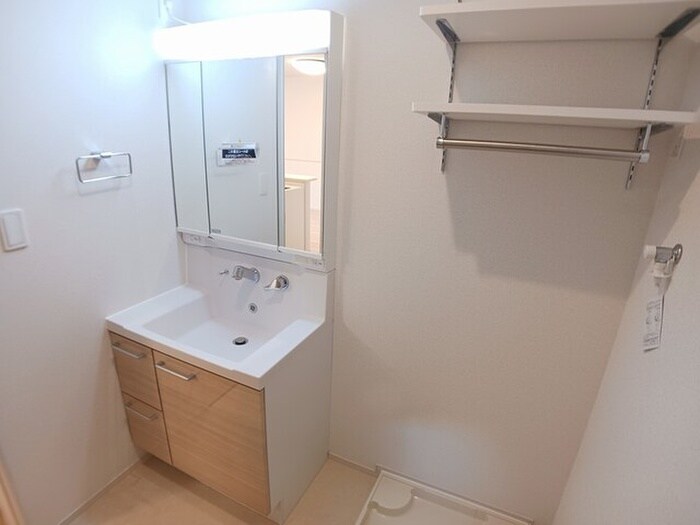 物件内観写真6　(洗面)