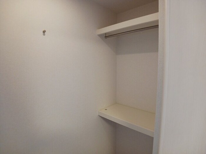 物件内観写真7　(収納)