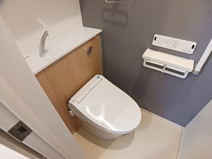 物件内観写真7　(トイレ)