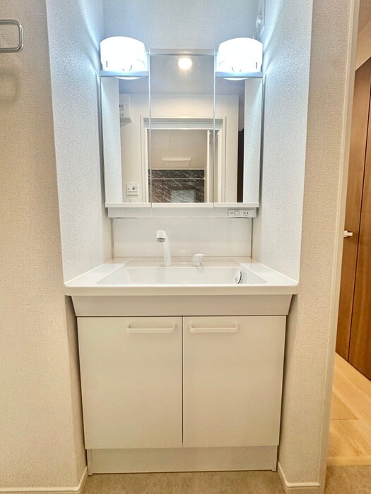 物件内観写真9　(洗面)