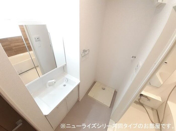 物件内観写真9　(洗面)