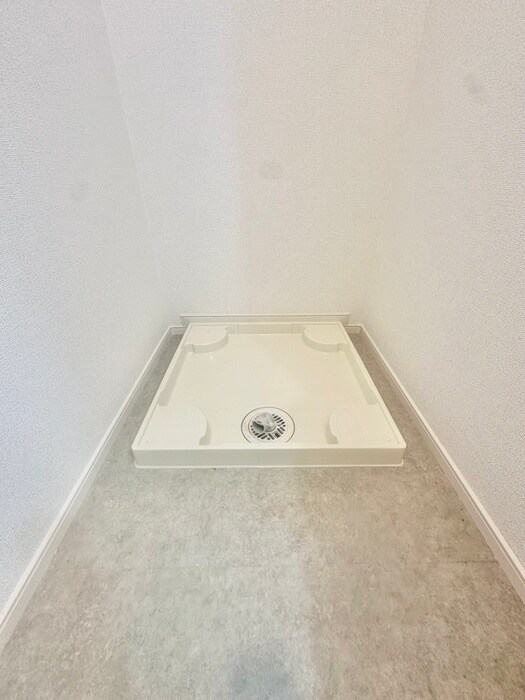 物件内観写真14　(洗濯機置場)