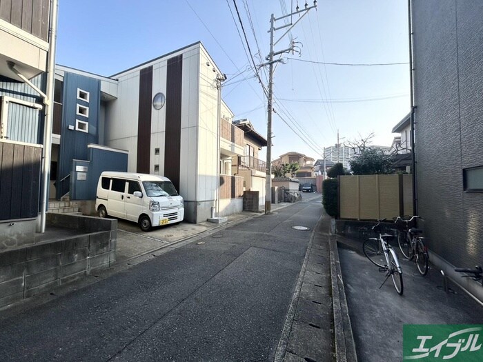 物件外観写真3　(周辺環境)