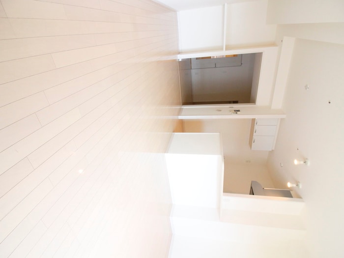 物件内観写真4　(居室)