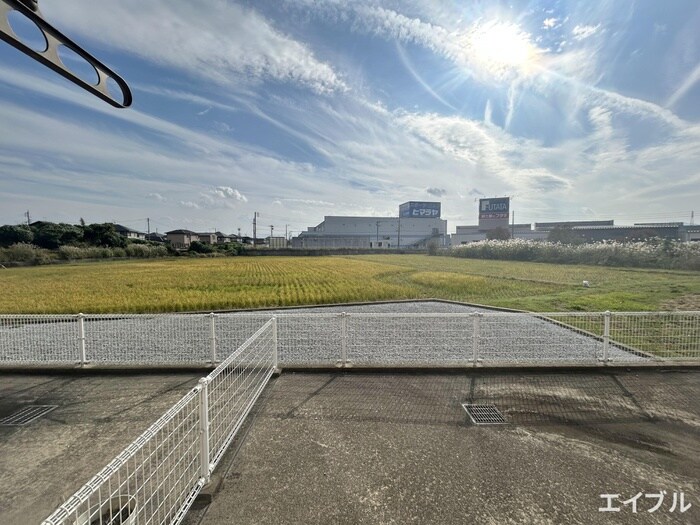 物件内観写真15　(室内からの展望)