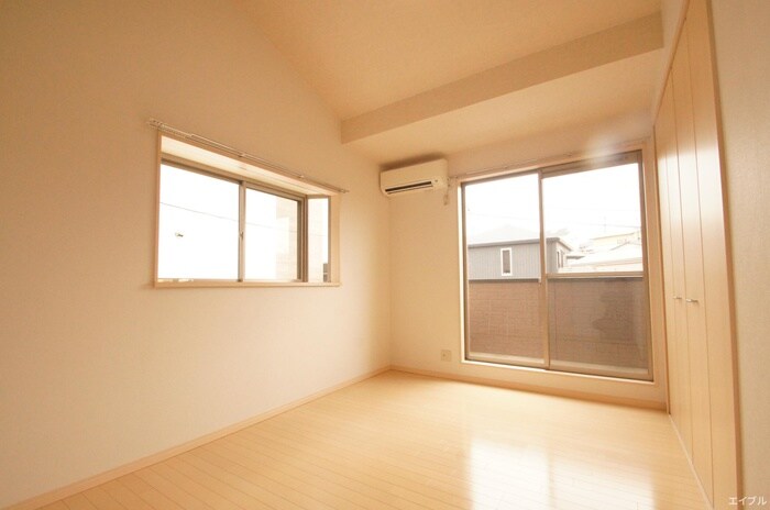 物件内観写真9　(居室)