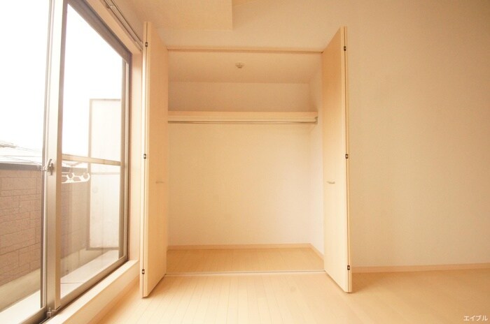 物件内観写真15　(収納)