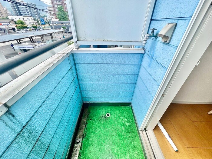 物件内観写真14　(洗濯機置場)