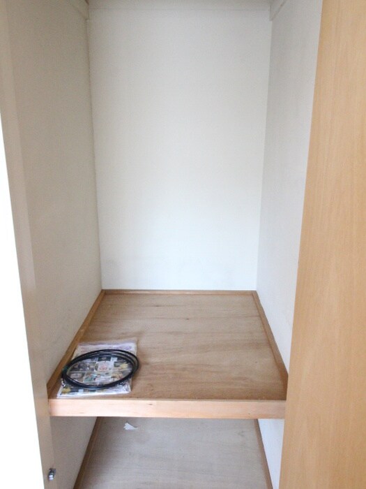 物件内観写真13　(収納)