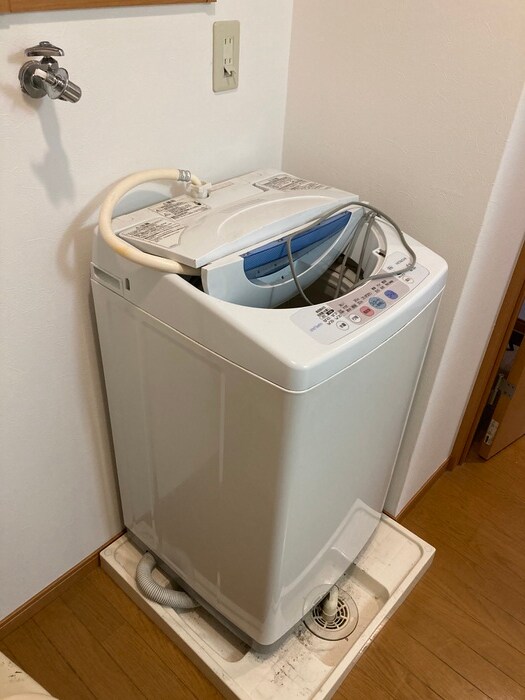 物件内観写真14　(洗濯機置場)