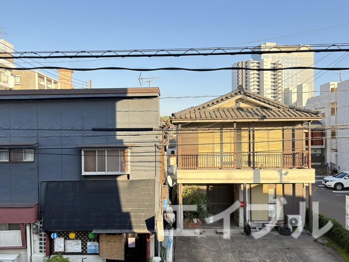 物件内観写真16　(室内からの展望)