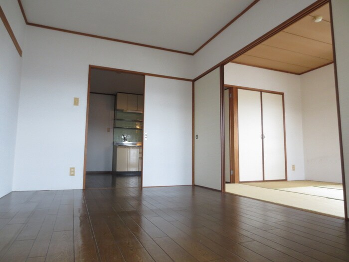 物件内観写真7　(居室)