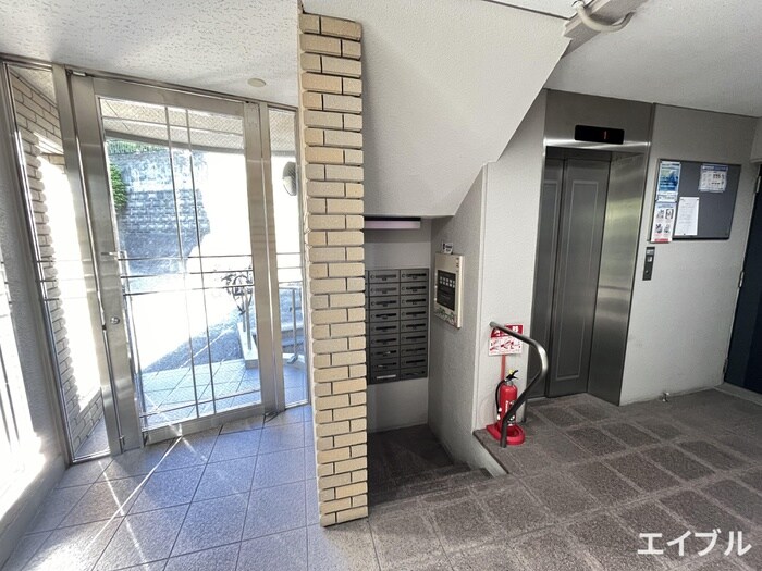 物件外観写真6　(建物設備)