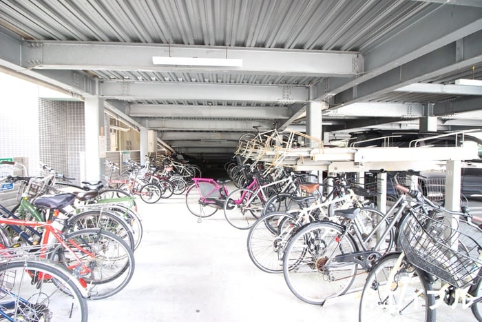 物件外観写真4　(駐輪場)