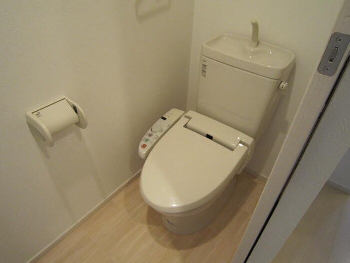 物件内観写真16　(トイレ)