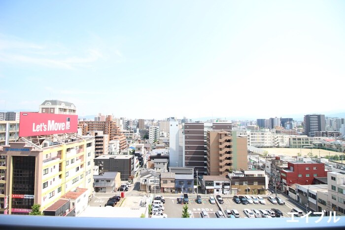 物件内観写真22　(室内からの展望)