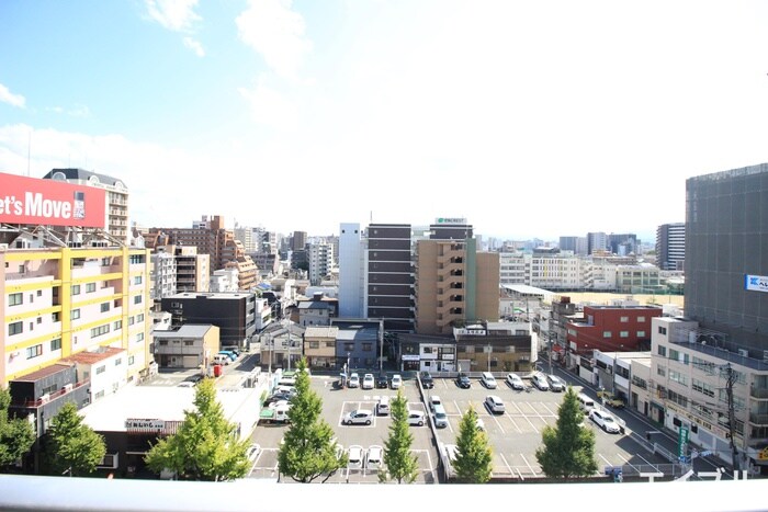 物件内観写真22　(室内からの展望)